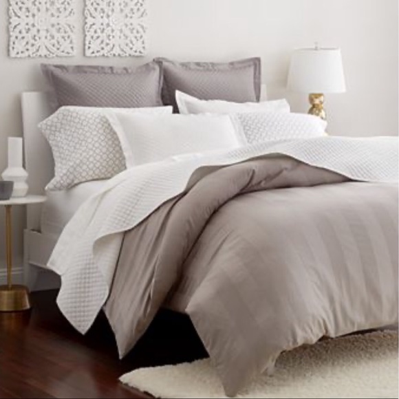 Charter Club Bedding White Quilt Queen Size Damask Coverlet Diamond